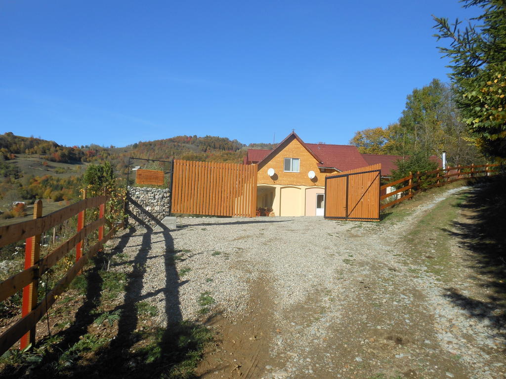 Kings Valley - Sunny Botesti Cimpeni Exterior photo